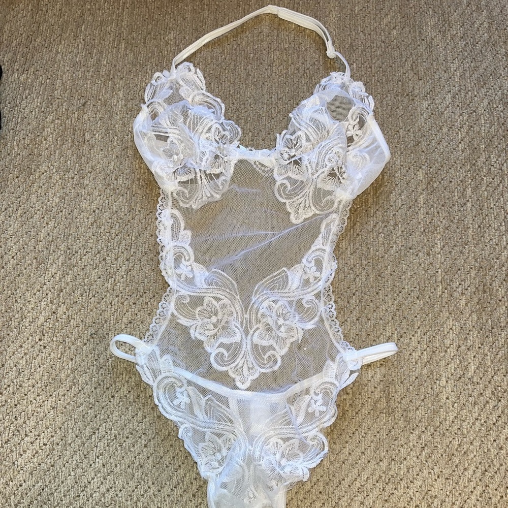 Small lace white body suit lingerie